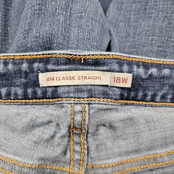 Levis 414 Classic Straight Women's 18W Mid-Rise Medium Wash Stretch Denim Plus - Picture 2 of 9